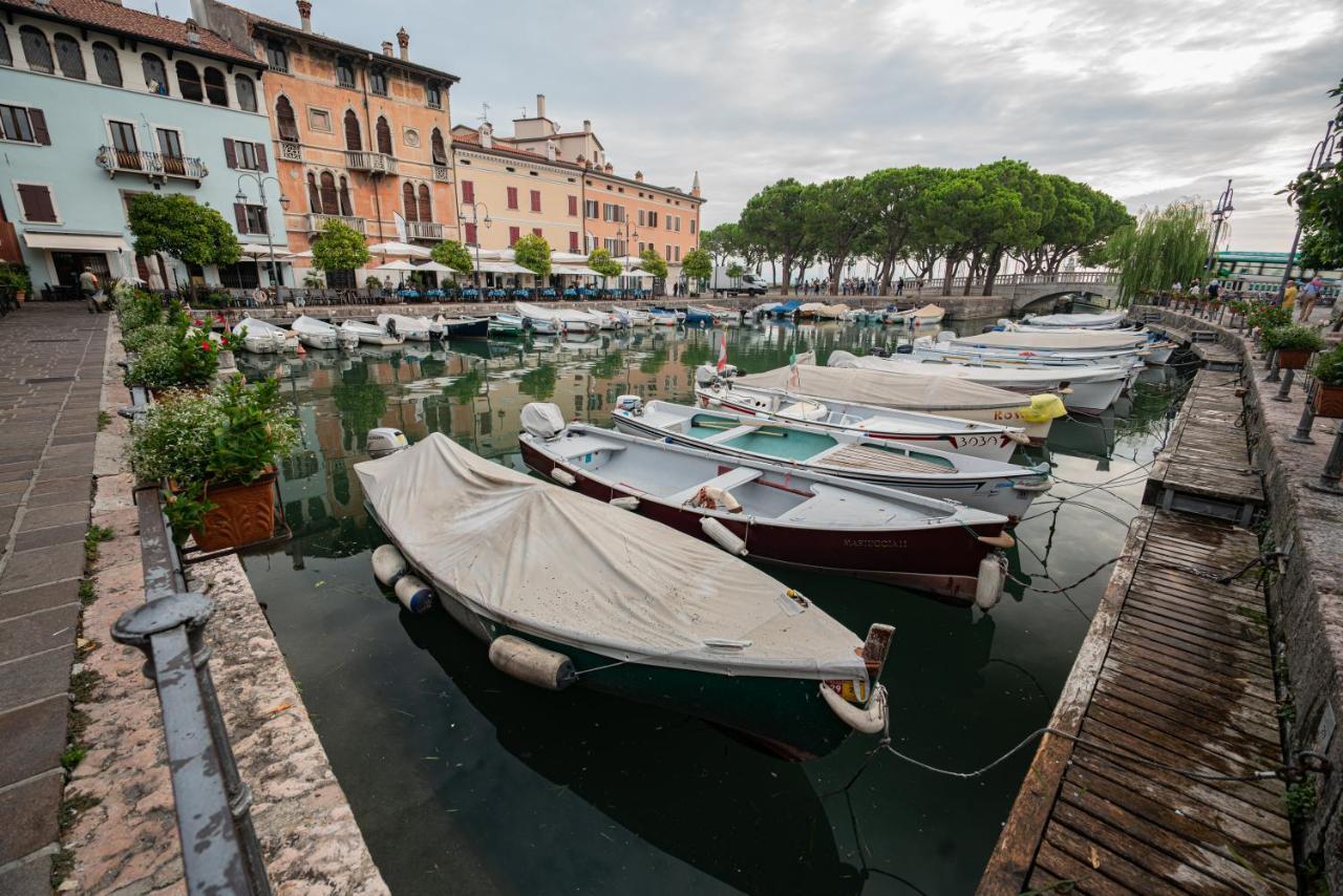Suite "Castello" Del Garda - Apt Per Coppie Garda Desenzano del Garda Ngoại thất bức ảnh
